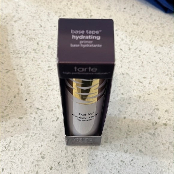 Tarte base tape hydrating primer
skincare priming - Picture 2 of 3